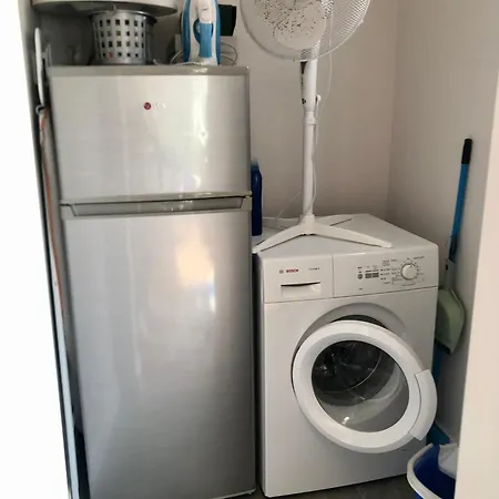 Modern Center Lejlighed